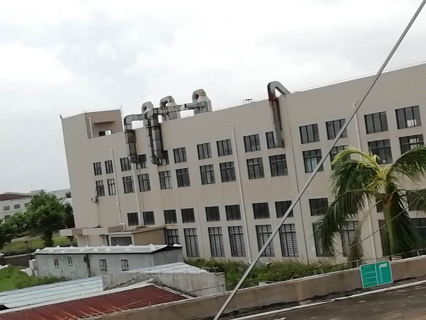 珠海市美图金属科技有限公司伸缩缝，外墙，厂房防水工程5